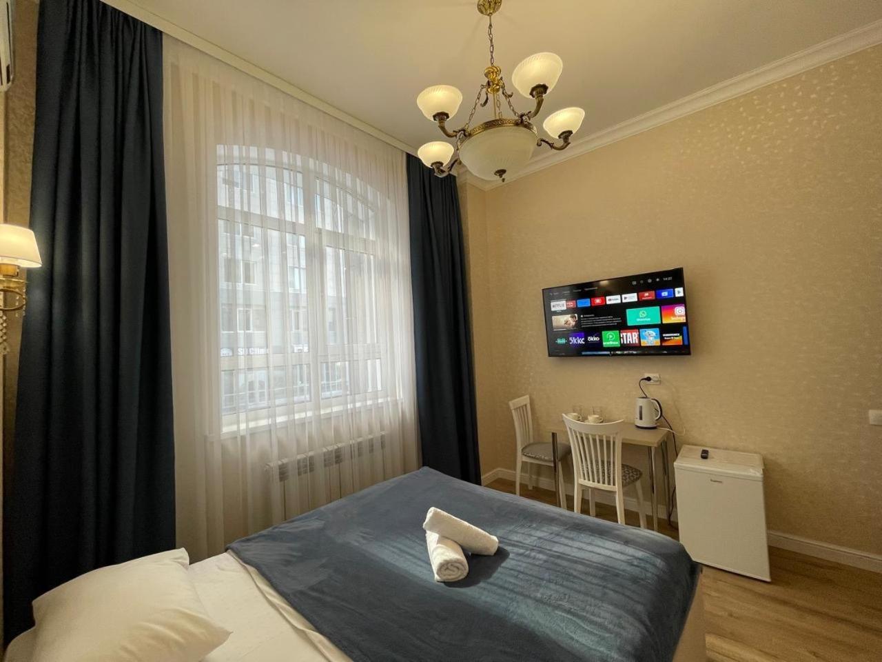 Rose Art Hotel Astana Luaran gambar