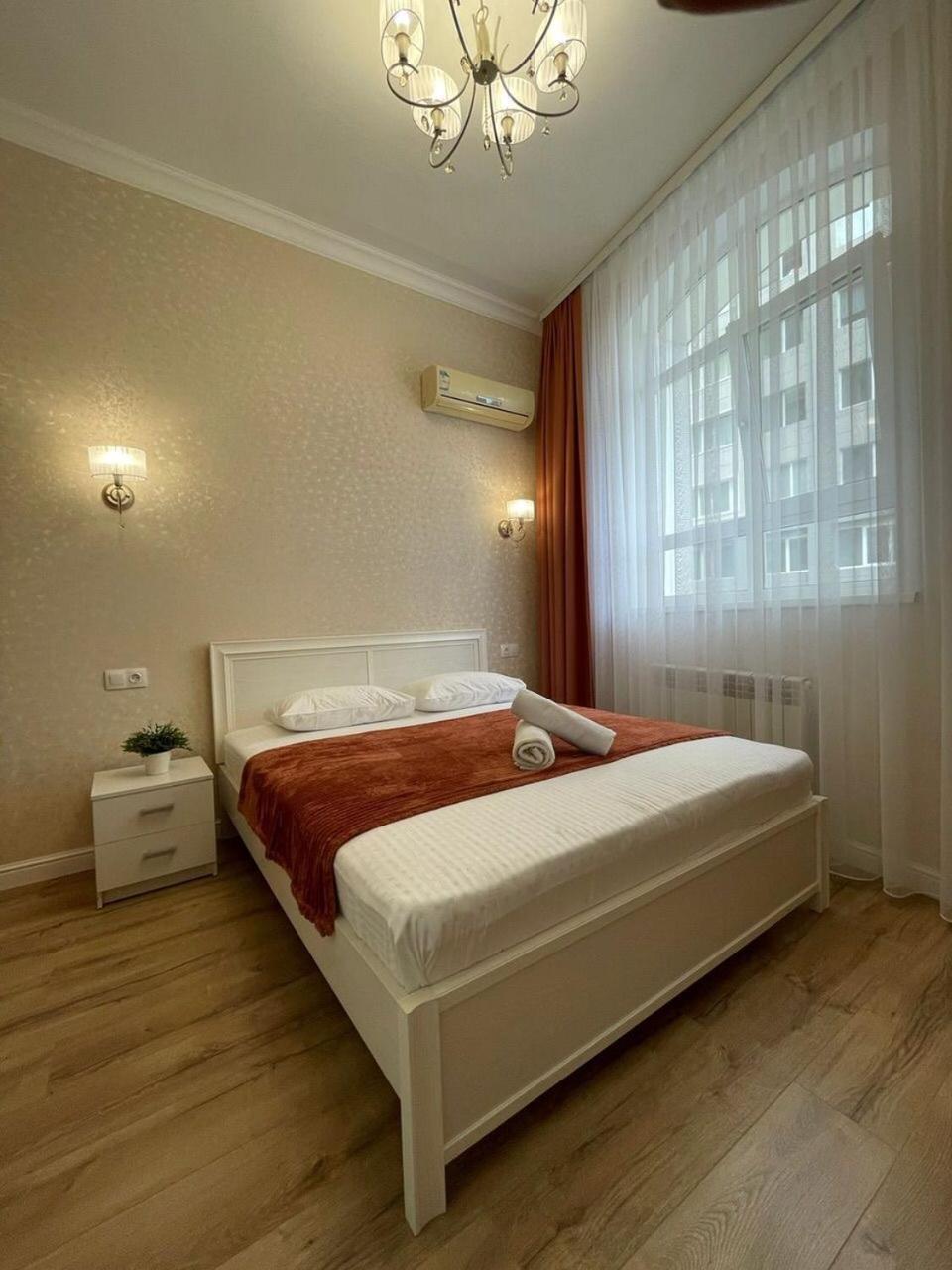 Rose Art Hotel Astana Luaran gambar