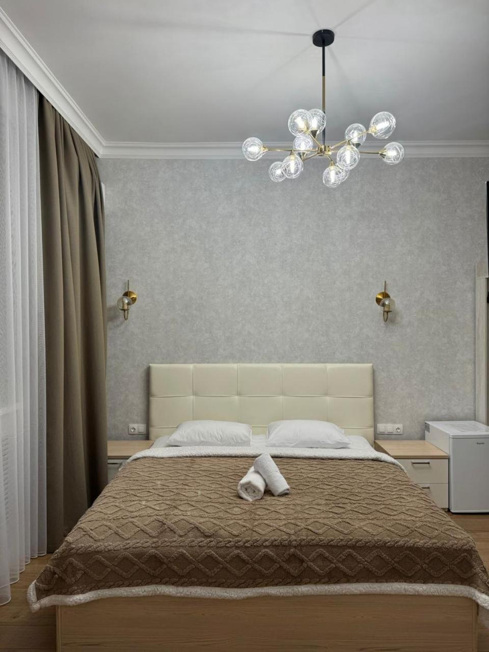 Rose Art Hotel Astana Luaran gambar
